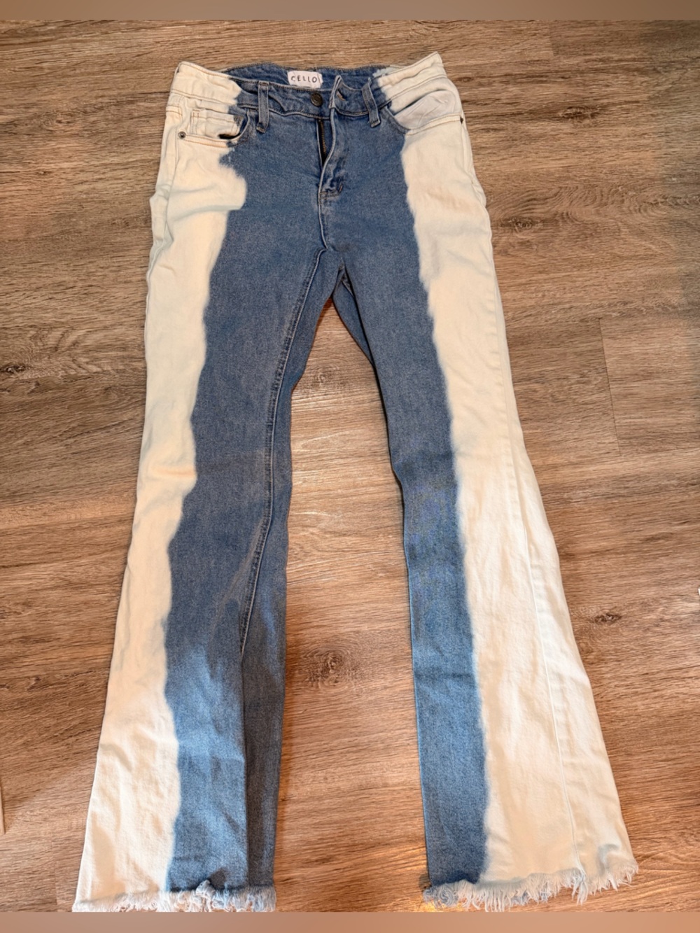 Cello Women's Two-Tone Blue and White Skinny Jeans